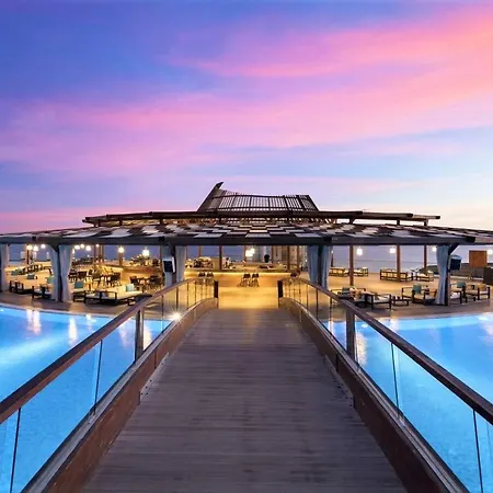 酒店 Elexus Hotel & Luxury Resort & Spa & Casino 凯里尼亚