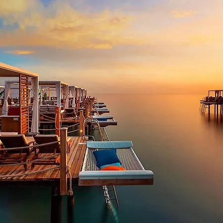 Elexus Hotel & Luxury Resort & Spa & Casino Kerínia
